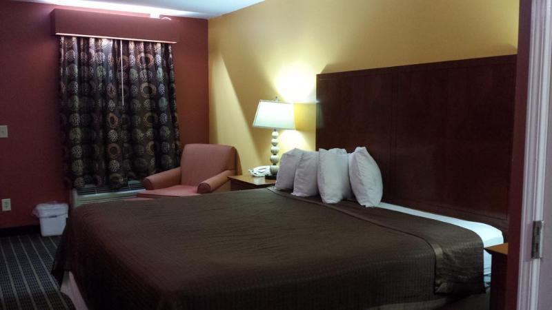 Baymont By Wyndham Commerce Ga Near Tanger Outlets Mall Exteriör bild